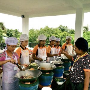 Khaing Khaing Kyaw Food Center