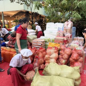 Khaing Khaing Kyaw Food Center