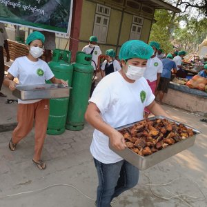 Khaing Khaing Kyaw Food Center