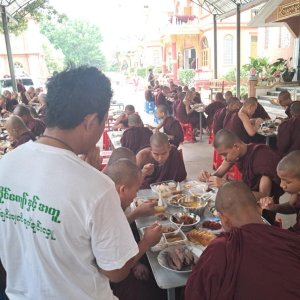 Khaing Khaing Kyaw Food Center