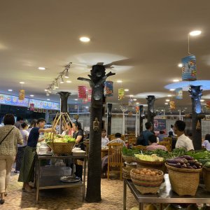 Khaing Khaing Kyaw Food Center