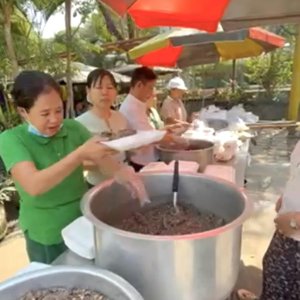 Khaing Khaing Kyaw Food Center