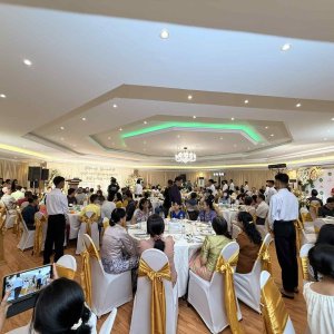 Khaing Khaing Kyaw Food Center