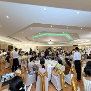 Khaing Khaing Kyaw Food Center