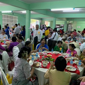 Khaing Khaing Kyaw Food Center