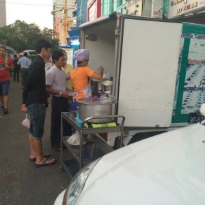 Khaing Khaing Kyaw Food Center