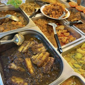 Khaing Khaing Kyaw Food Center